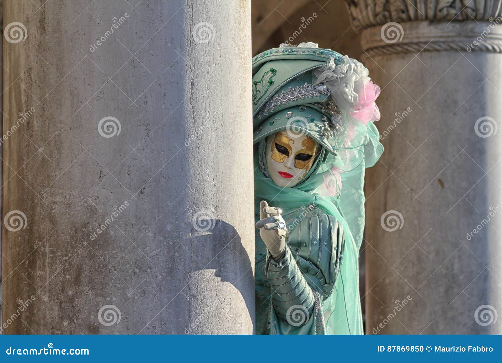 italy Ã¢â¬â venezia - carnival - mask and column